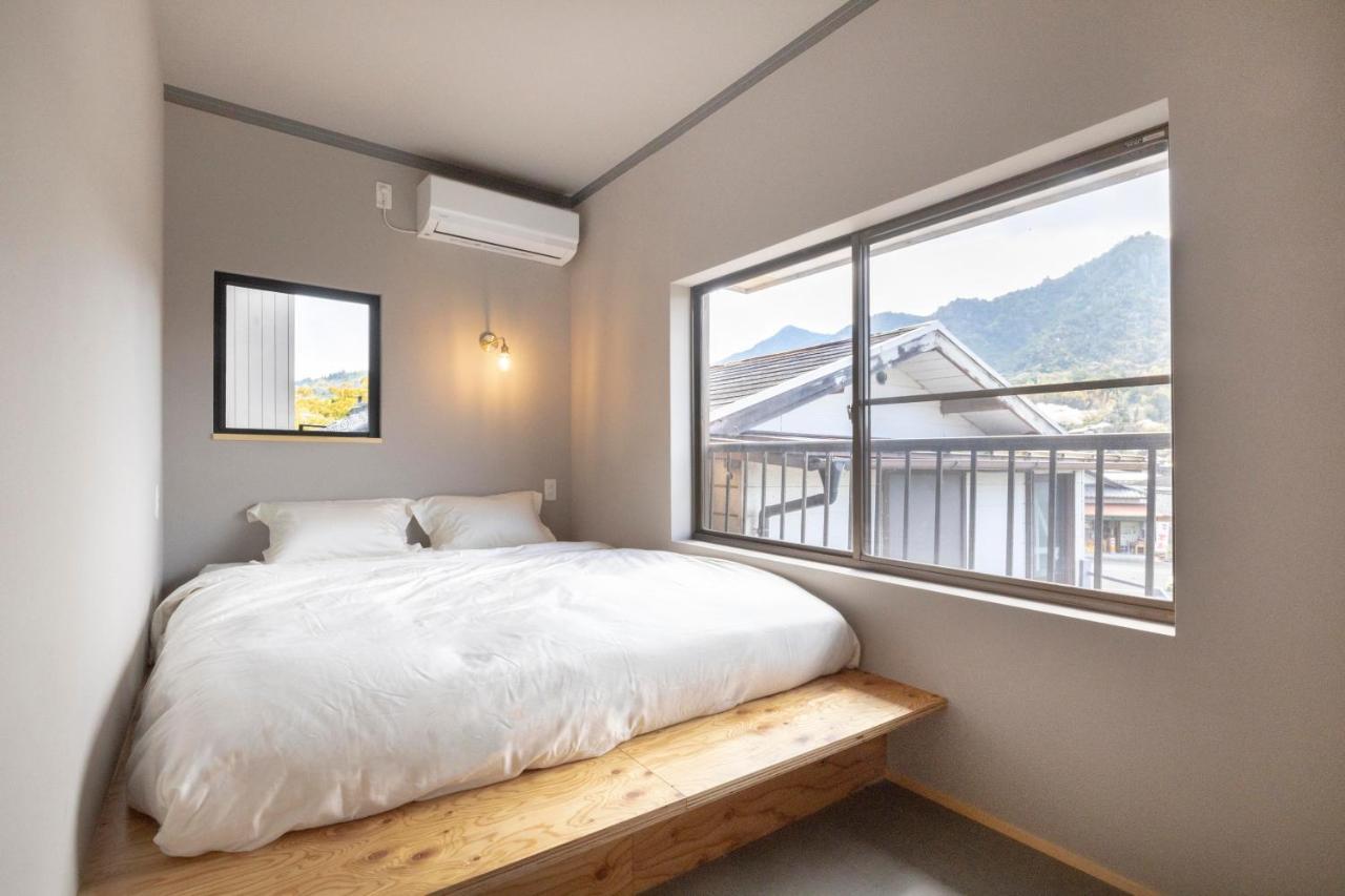 Coliving & Cafe Sando Imabari Luaran gambar